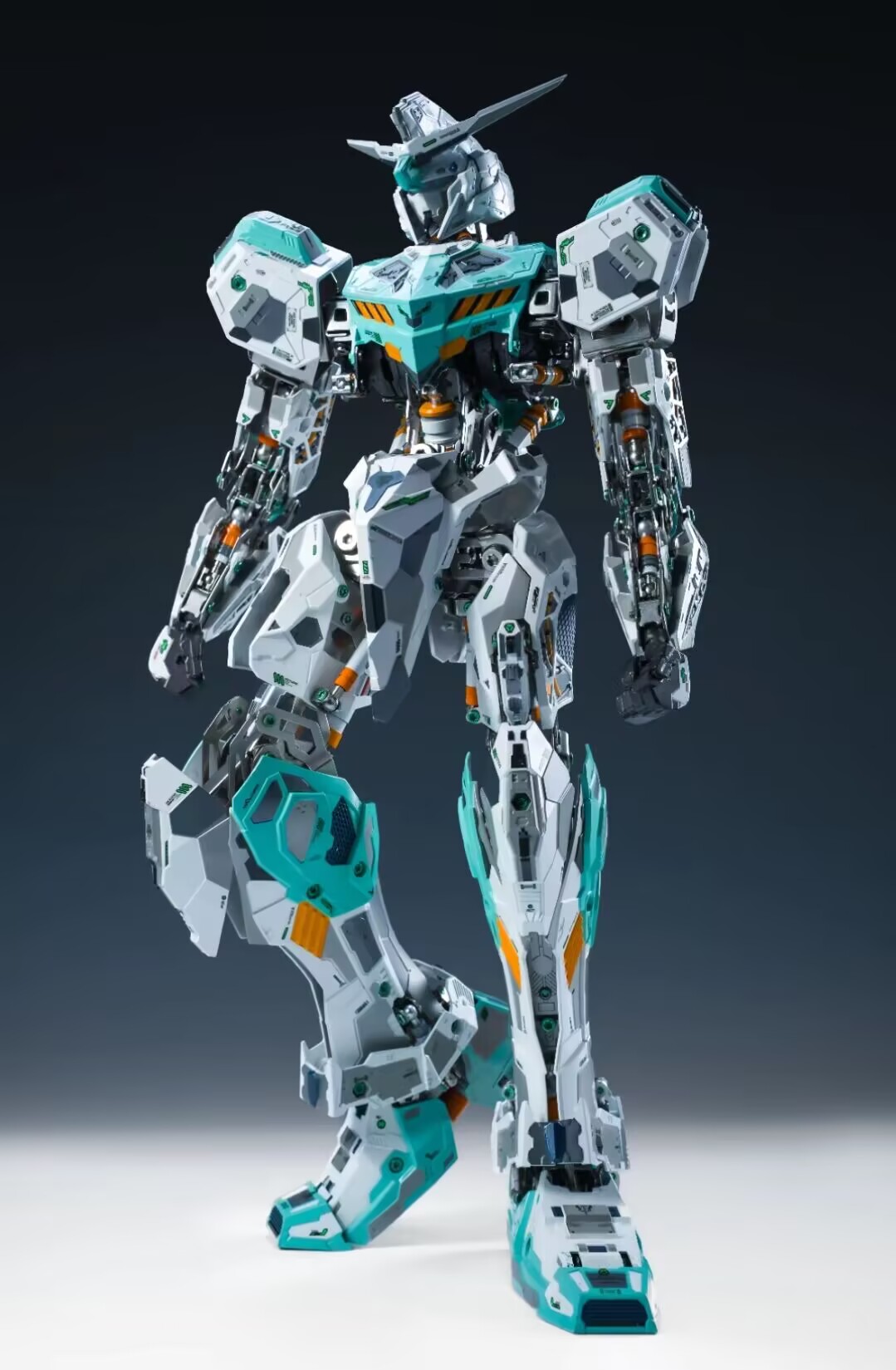 Forge Frontier Model XingSi 1/ - Model Kit Bandai 30 avis et prix